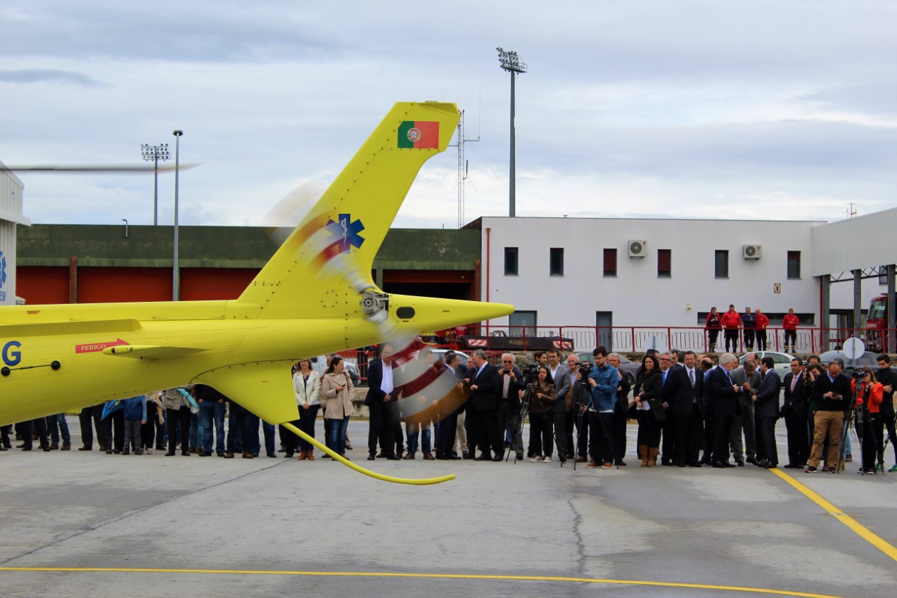  Helicóptero em Macedo