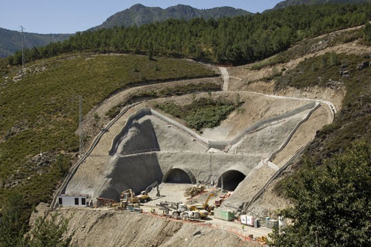 Tribunal embargou túnel do Marão