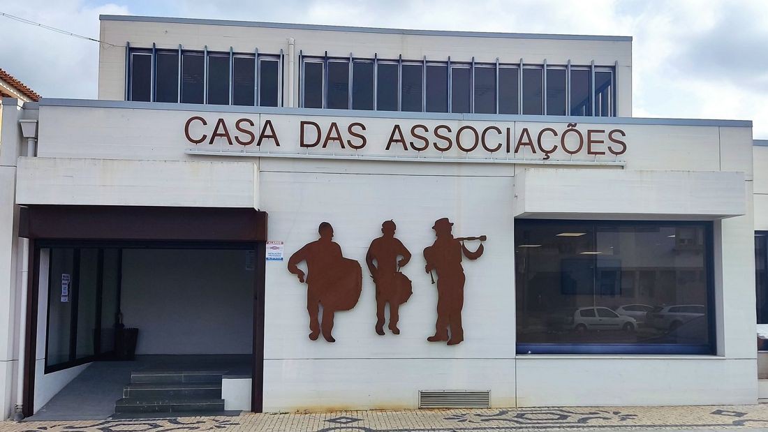 Mogadouro cedeu novas instalações à Associação Comercial