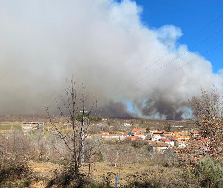 Incêndio em Montesinho mobiliza meios portugueses e espanhóis