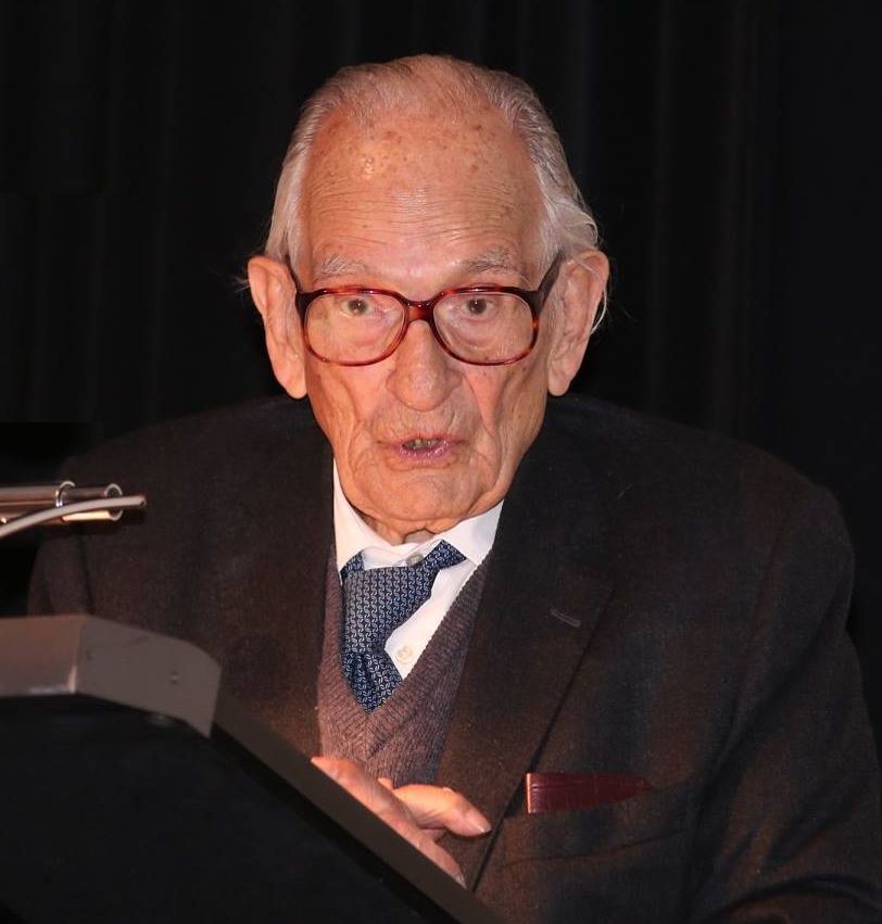 Morreu Adriano Moreira aos 100 anos