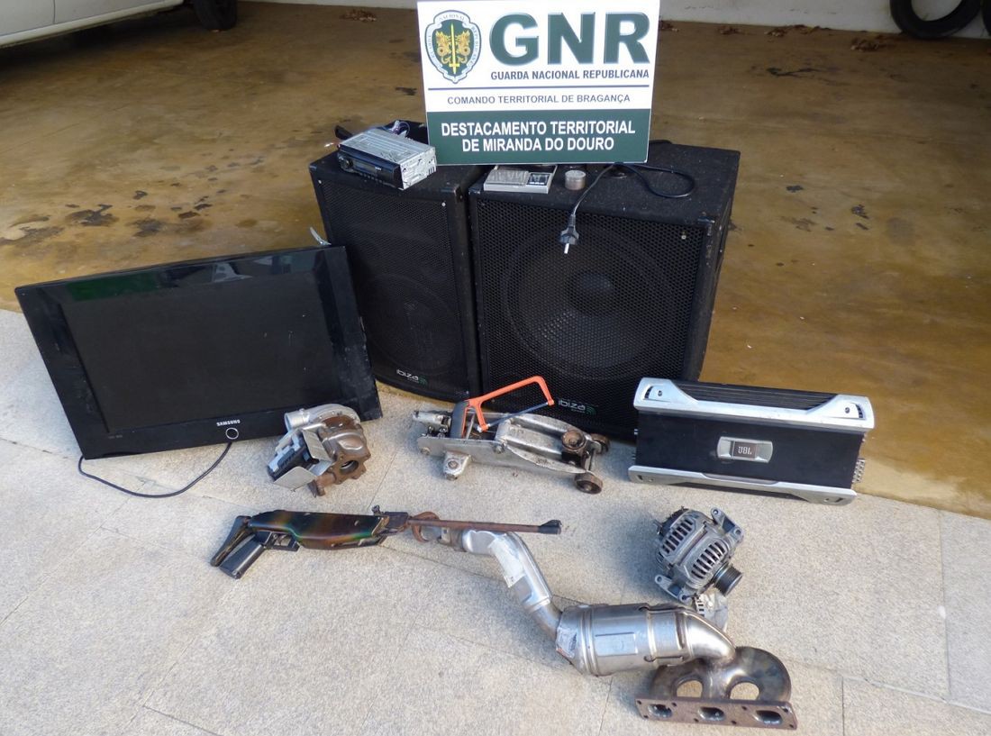 GNR recuperou objetos furtados em interior de estabelecimentos de Chaves