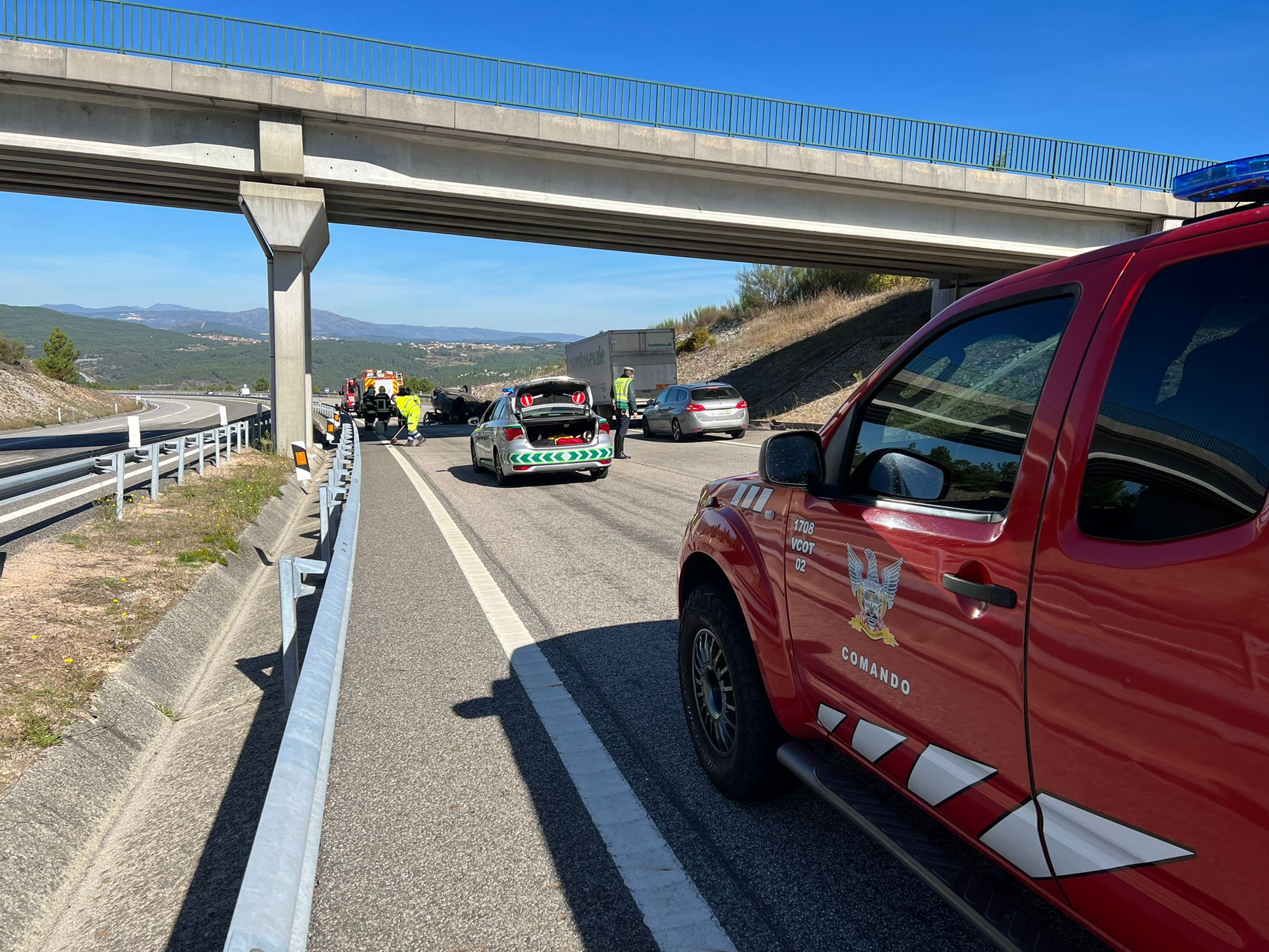 Aparatoso despiste na A24 