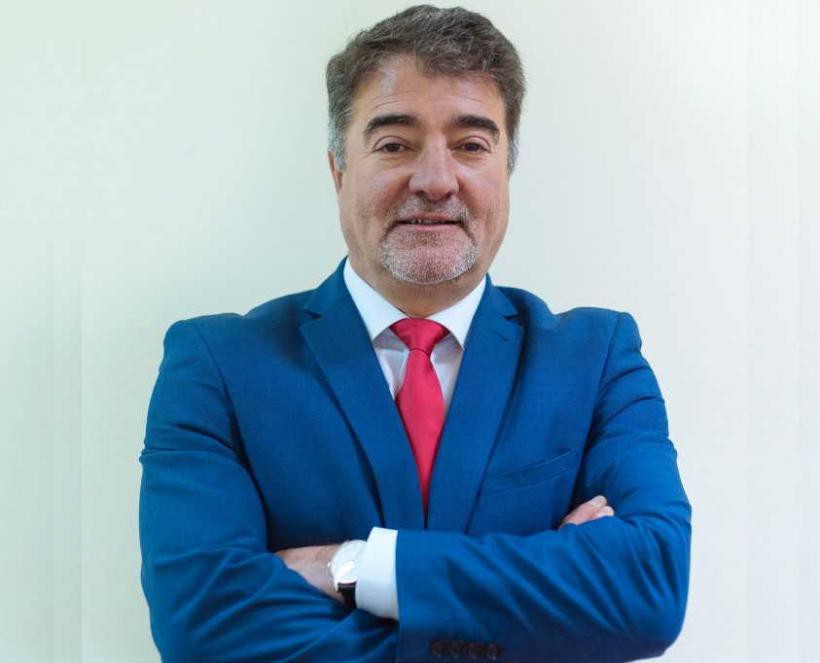 José Paredes reeleito  presidente de Câmara com maioria absoluta