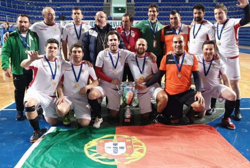 Portugal despede-se do Europeu de futsal de padres num segundo lugar “agridoce”