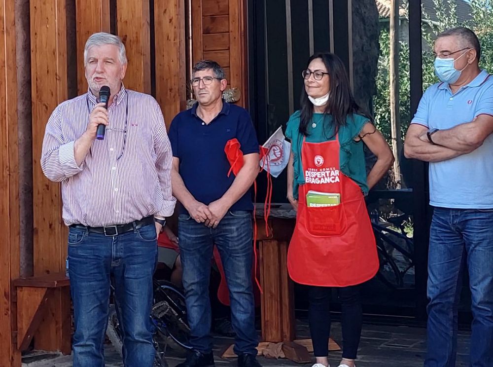 PS considera venda de lotes na zona industrial “um processo obscuro”