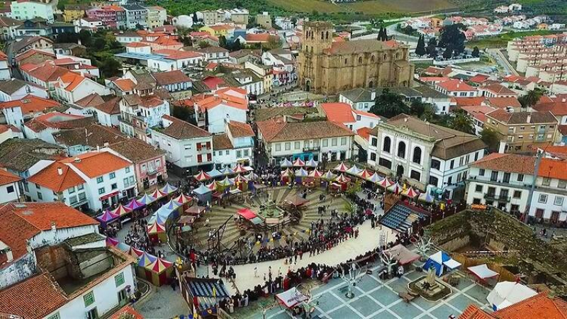 Vila acolhe Feira Medieval com uma viagem ao tempo de D. Dinis