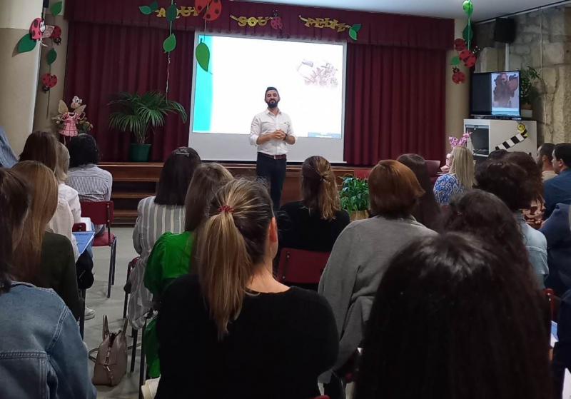 Nuno Gonçalves foi distinguido com a menção honrosa para educadores de infância