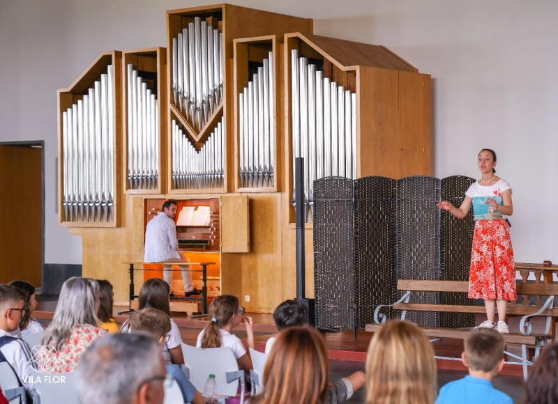 Crianças de Vila Flor vão poder aprender a tocar órgão de tubos na escola