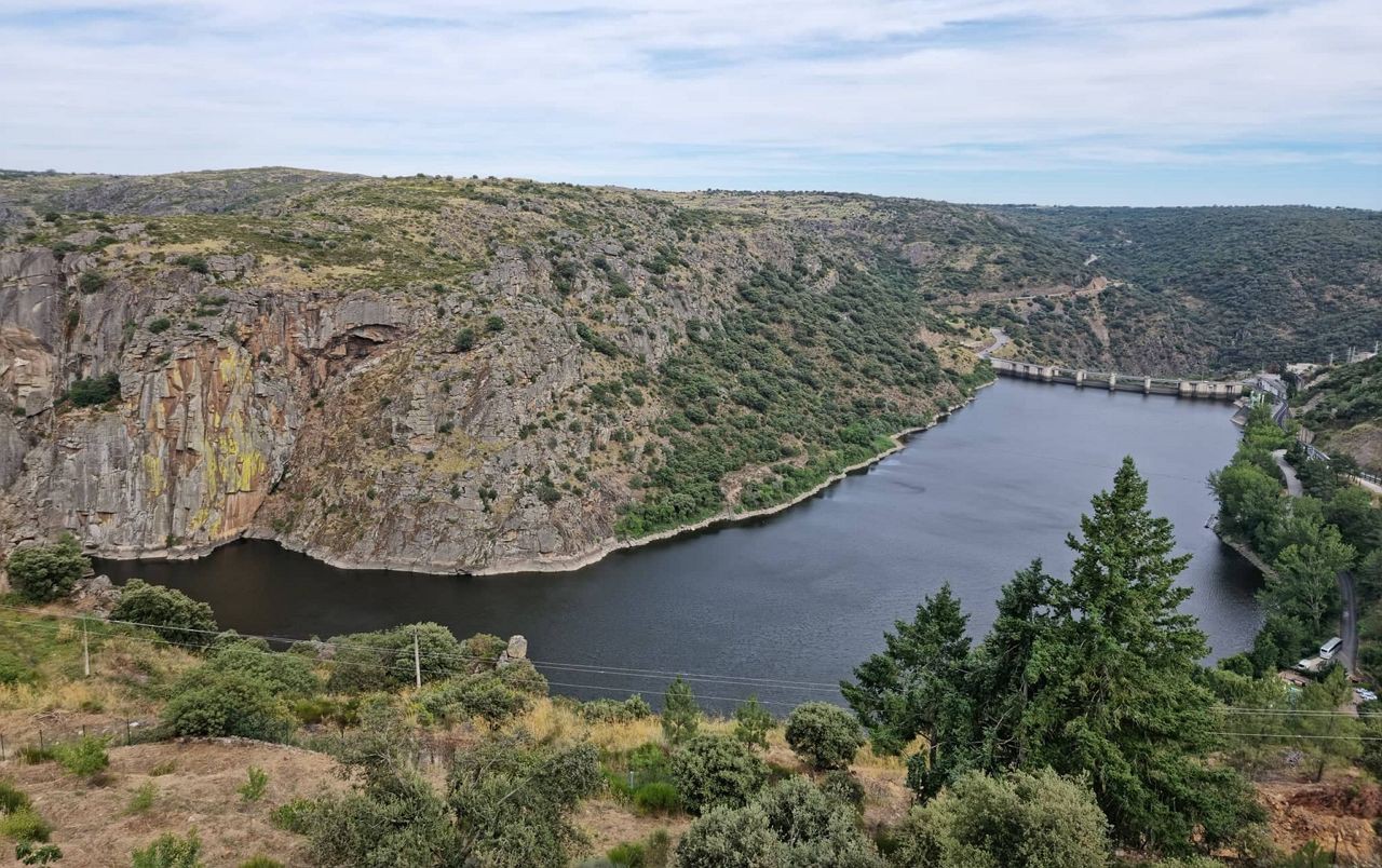 Movimento alerta para perigos para a saúde de desassoreamento da barragem de Miranda