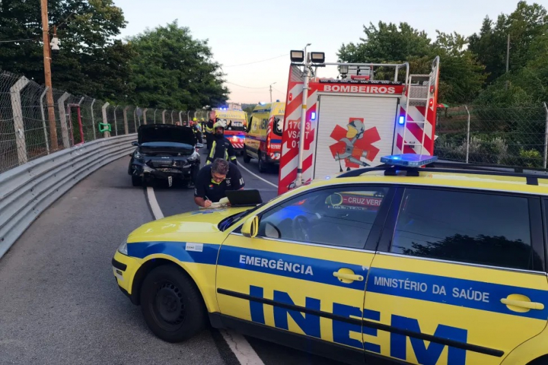 Dois jovens morreram em acidente entre moto e carro na cidade de Vila Real