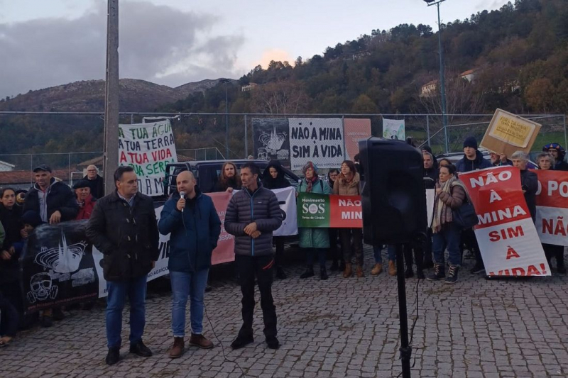 Caravana antiminas apela à suspensão dos projetos mineiros no Barroso