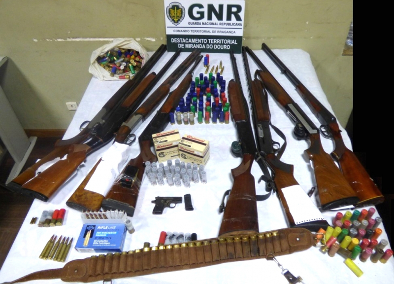 GNR aprendeu nove armas de fogo e munições a um homem de 42 anos