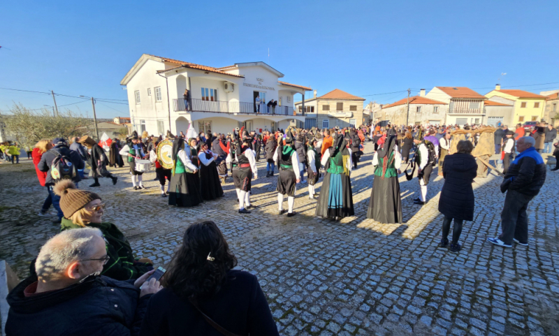 Mogadouro acolhe em Bemposta 700 mascarados de 70 grupos europeus