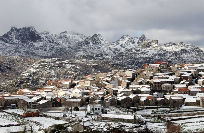 Montalegre antecipa regresso a casa dos alunos devido à queda de neve