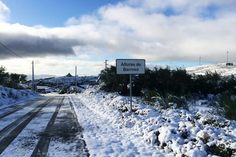 Transportes escolares suspensos nas zonas altas de Boticas devido à neve