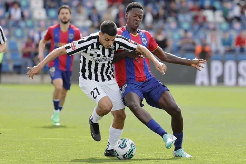 Portimonense dá a volta em Chaves e vence com golo aos 90+1 minutos