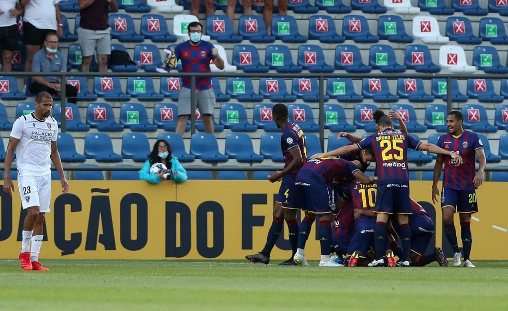 Chaves soma primeira vitória ao bater Viseu apesar da inferioridade