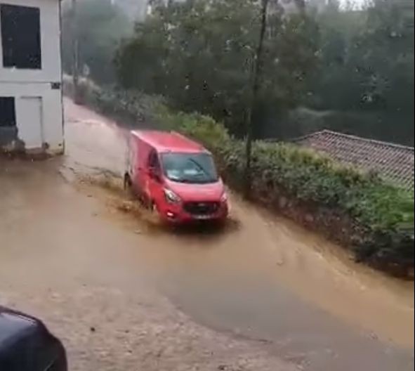 Tempestade de 20 minutos provocou danos materiais em aldeia de Vila Real
