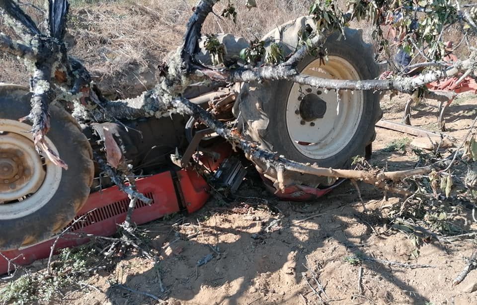 Octogenário morre em acidente de trator em Grijó