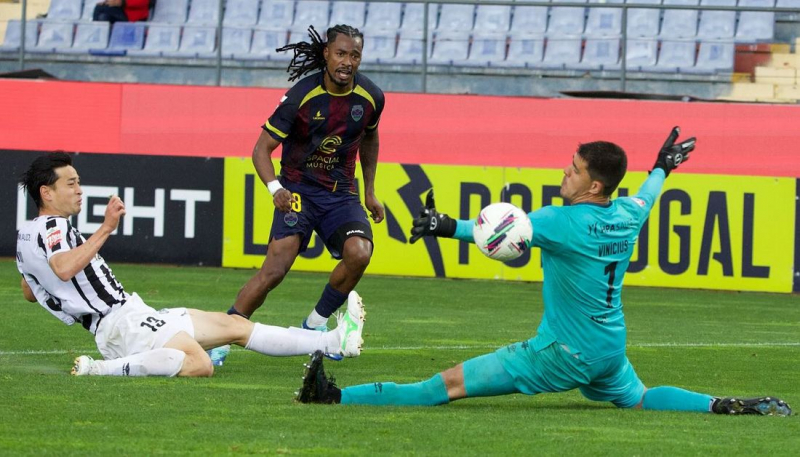 Desportivo de Chaves vence Portimonense e mantém acesa luta pela subida