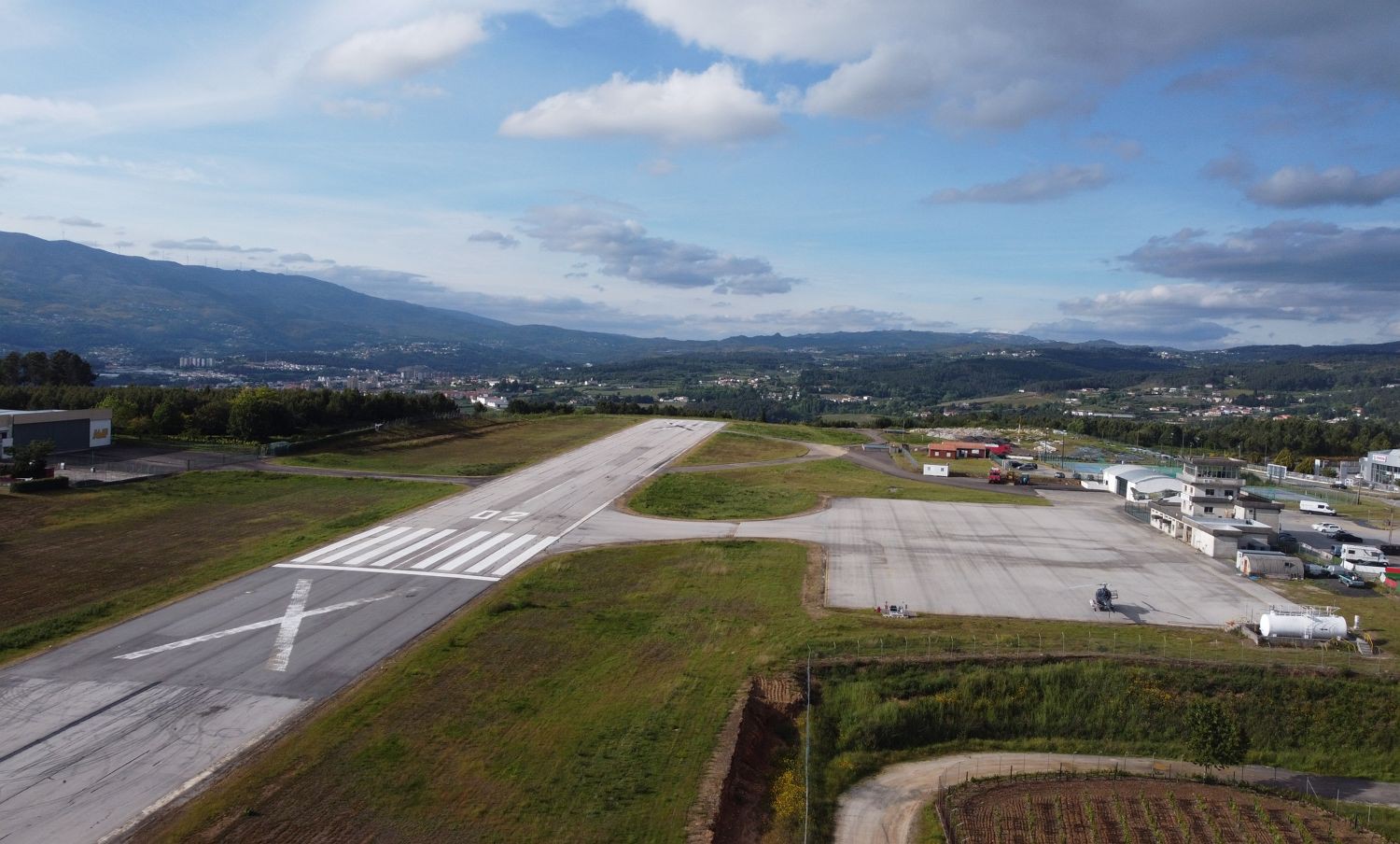 Reparação da pista do aeródromo de Vila Real começou hoje