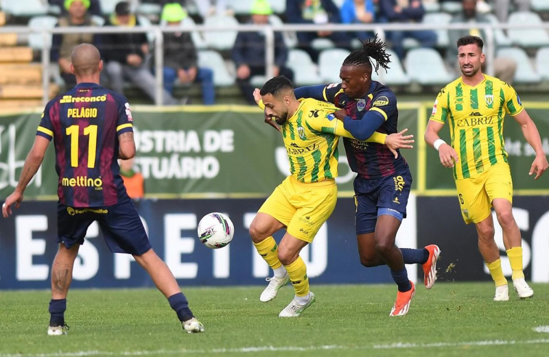 Desportivo de Chaves sai da luta pela subida após derrota em casa do Tondela