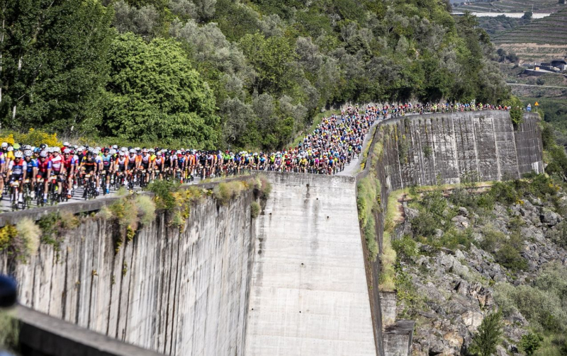 Régua espera mais de 2200 ciclistas de 32 nacionalidades para o Douro Granfondo dia 11