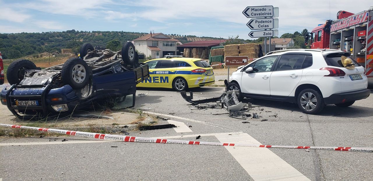 Aparatoso acidente no cruzamento do Zoio Bragança
