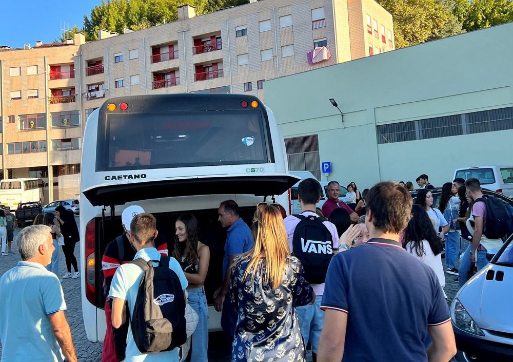 Mondim de Basto implementa transporte para levar alunos às universidades