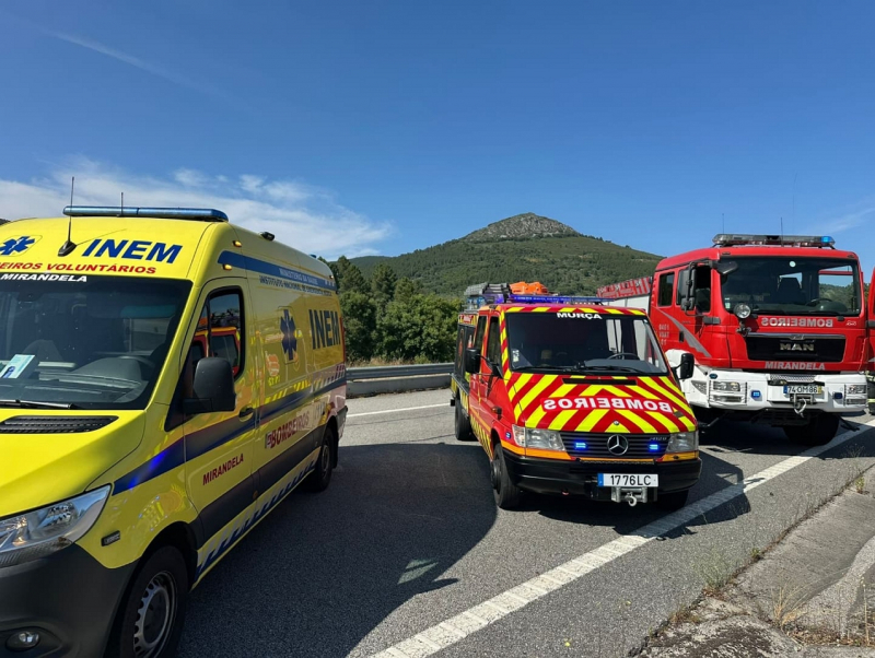 Acidente entre pesado e ligeiro na A4 provoca duas mortes
