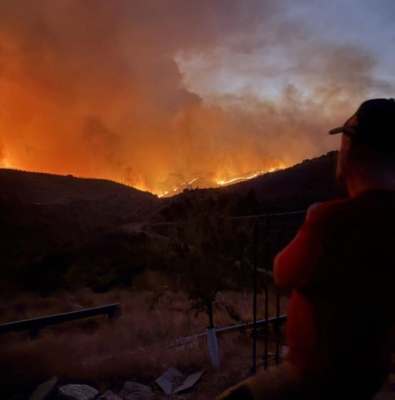 Fogo em Carrazeda de Ansiães com duas frentes ativas