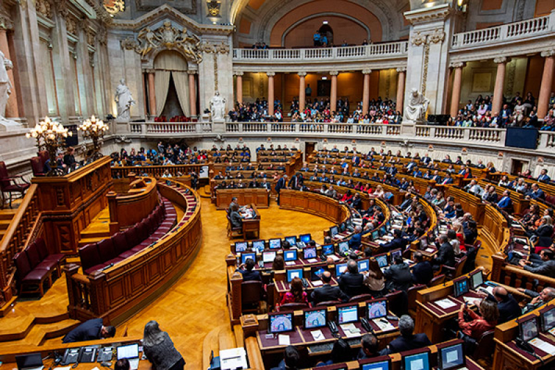 Parlamento manifesta pesar pela morte de sete idosos em lar de Mirandela