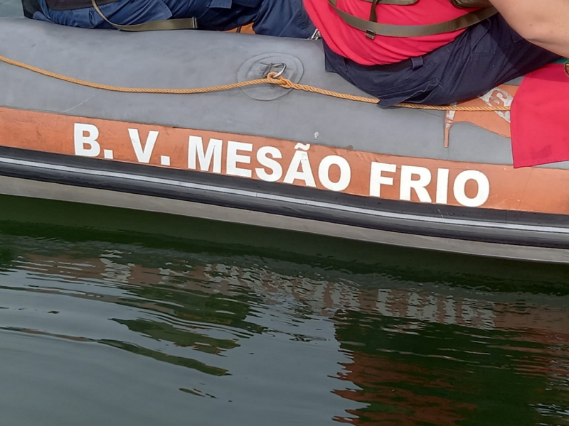 Retirado corpo de condutor de viatura que caiu em praia fluvial em Mesão Frio