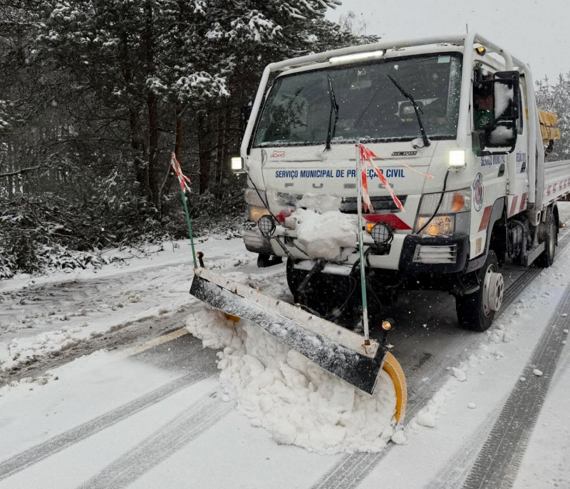 Em Vila Real IP4 mantém-se cortado no Marão e A24, A7 e A4 com constrangimentos