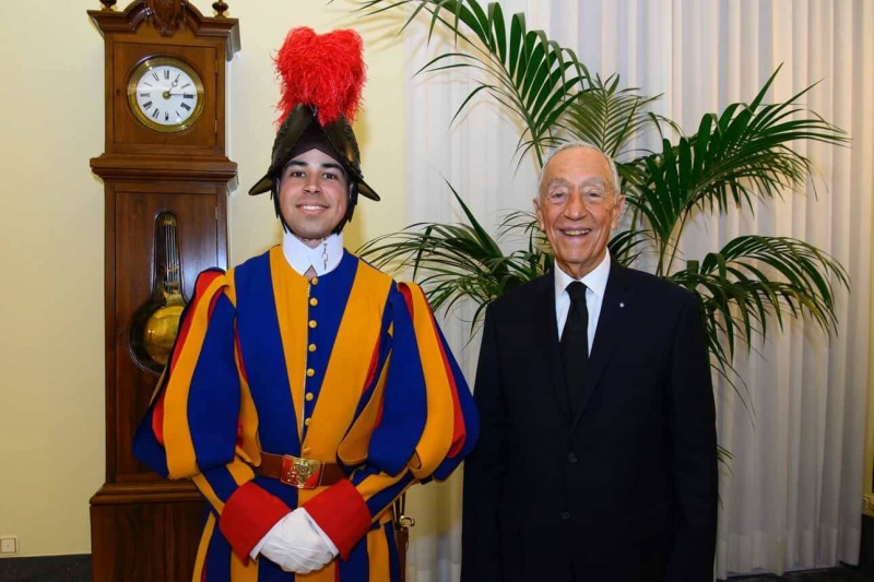 Michael, filho de portugueses, de ator em Nova Iorque a soldado da Guarda Suíça Pontifícia