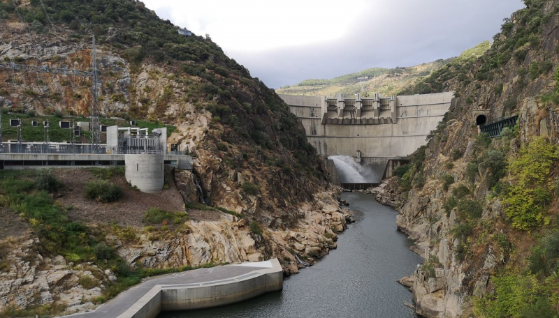 Tribunal de Mirandela diz que Movhera tem de pagar IMI da barragem de Foz Tua