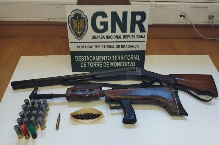 Detido por posse ilegal de arma em Torre de Moncorvo