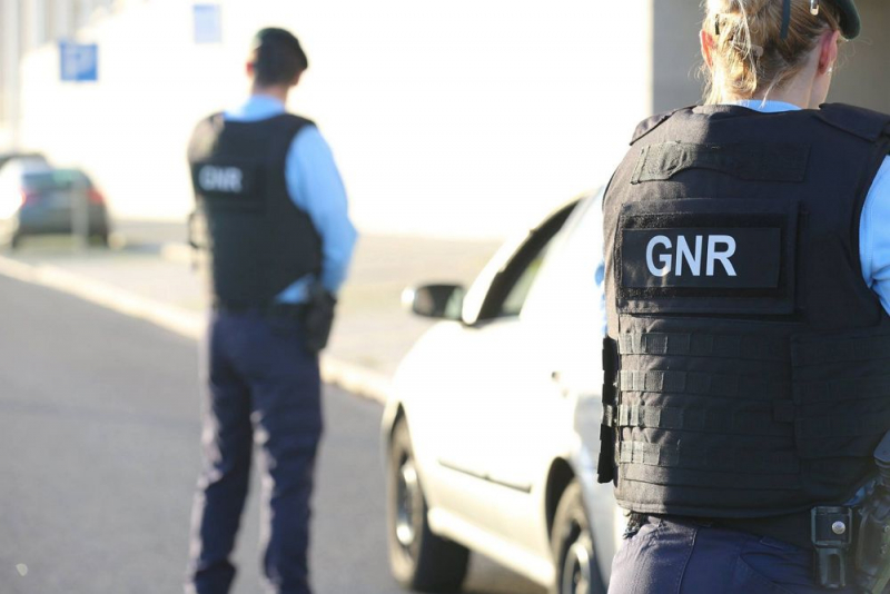 GNR detém dois jovens por suspeita de tráfico de droga em Chaves