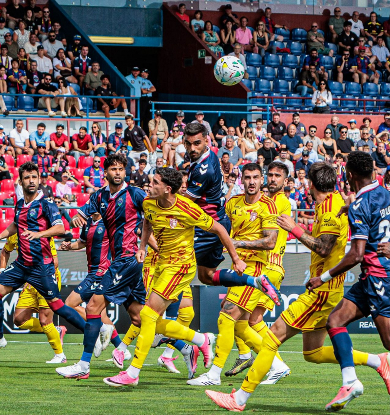 Desportivo de Chaves e AVS empatam em jogo intenso em Trás-os-Montes