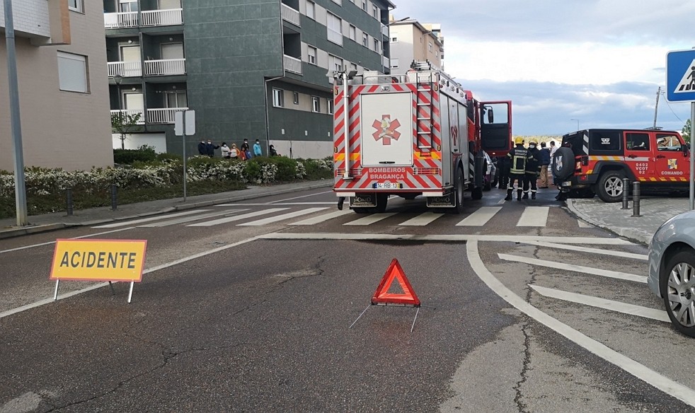 Acidente com sete viaturas em Bragança