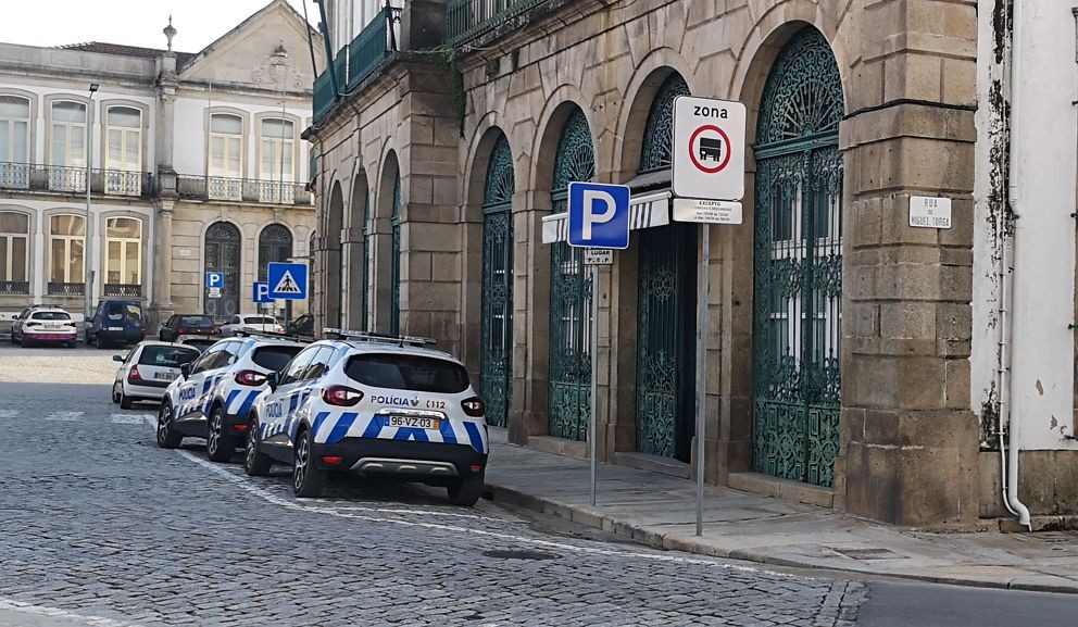 PSP interrompe festa de estudantes em Vila Real e identifica 20 deles