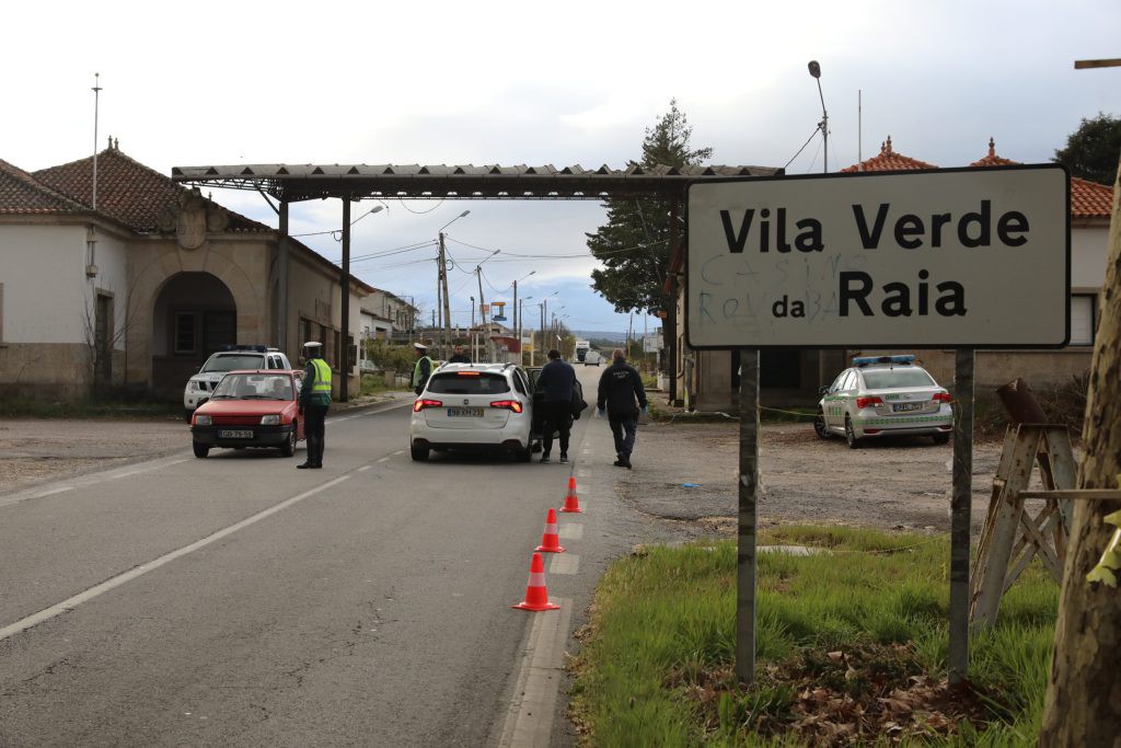 SEF detém cidadão em Vila Verde da Raia para cumprir dois anos de cadeia