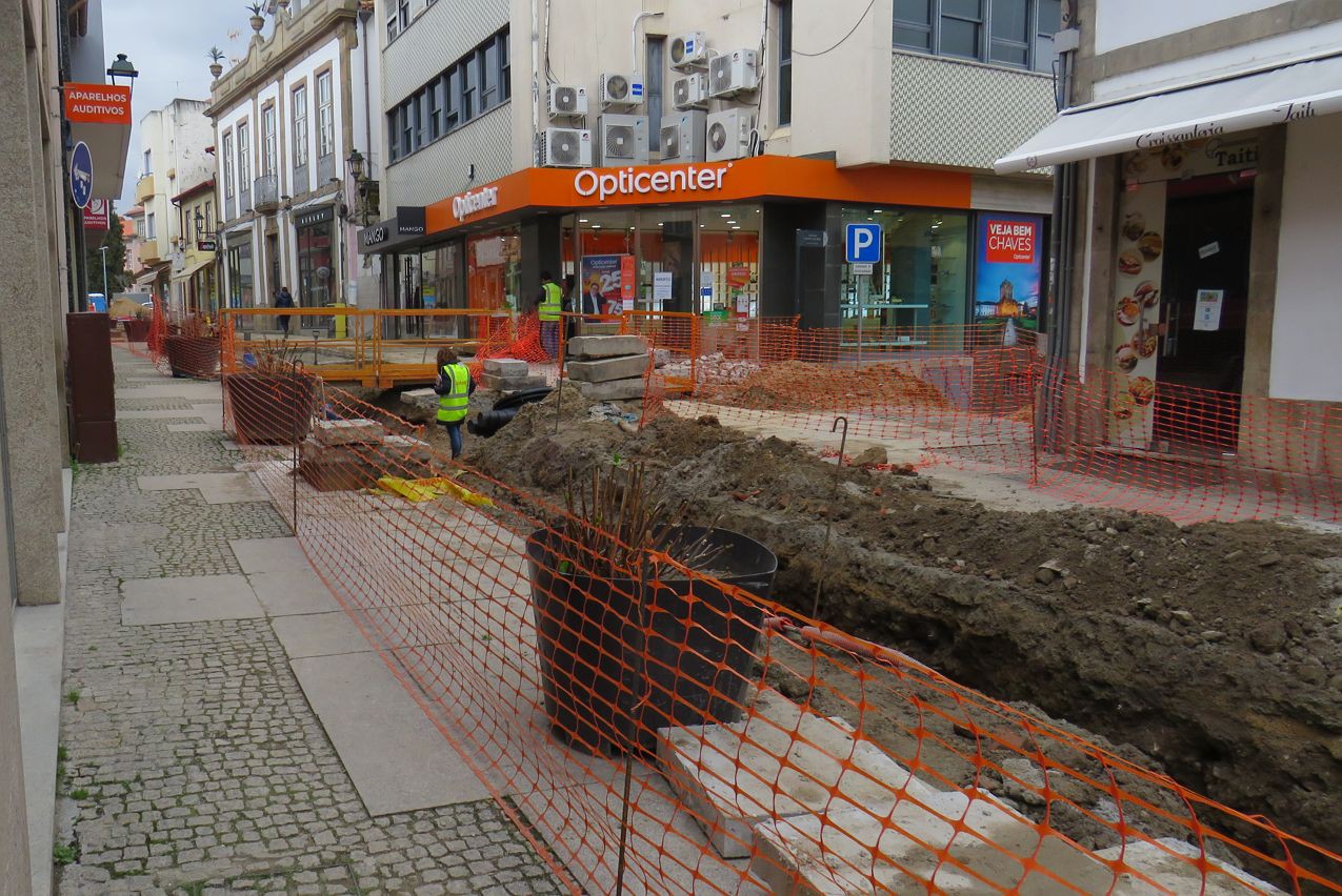 Obra da Rede de Geotermia avança no centro histórico de Chaves