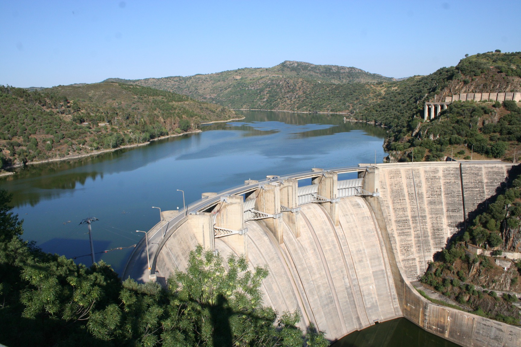 CIM transmontana quer reunião com Costa para avaliar venda de barragens
