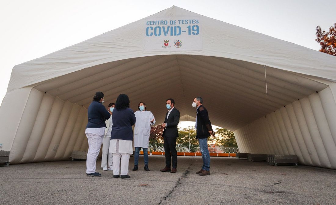 Bragança instala tenda de testagem para apoiar unidade local de saúde
