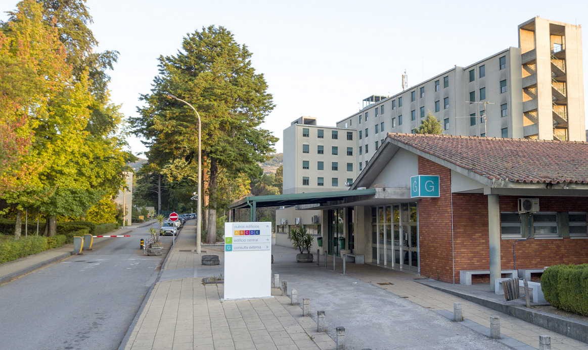 Hospital de Vila Real fez 236 testes de despistagem e 5 deram positivo
