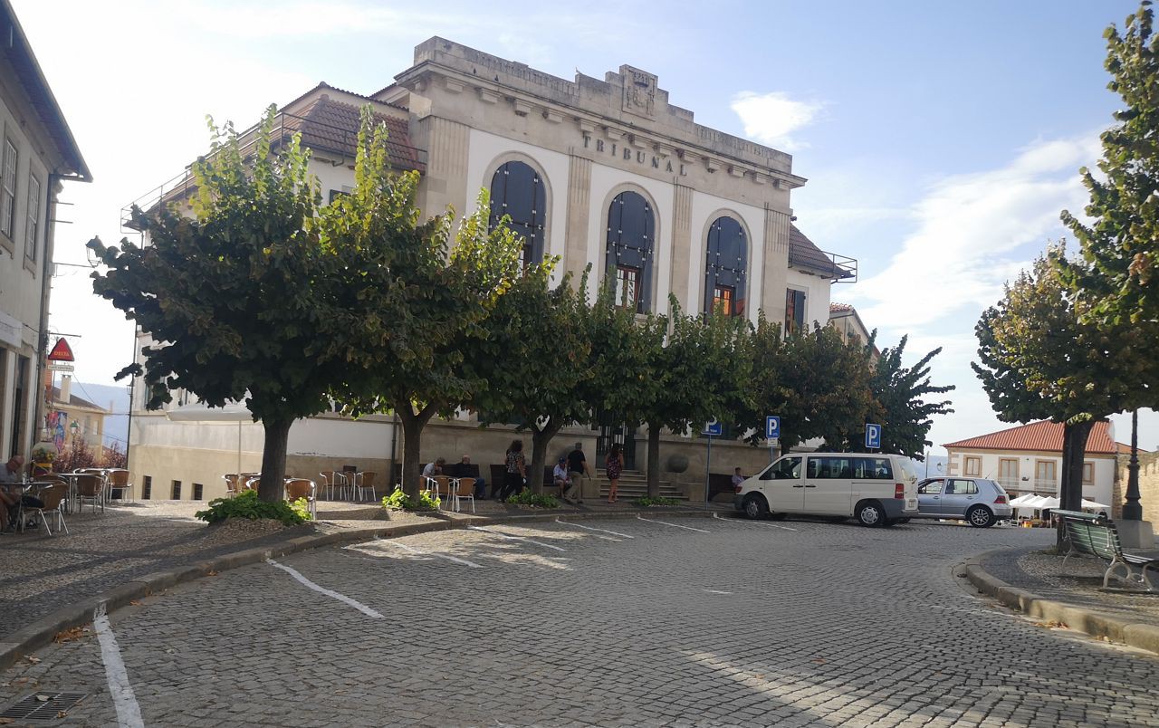 Dois homens constituídos arguidos por furto a residência em Moncorvo