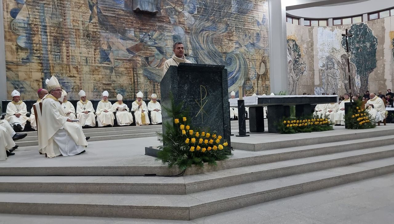 D. Delfim Gomes foi ordenado bispo, hoje na Catedral de Bragança
