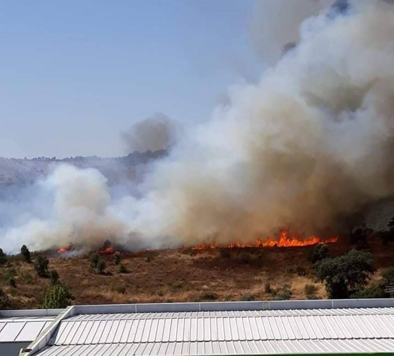 Reabertas estradas A4 e EN15 fechadas devido a incêndio em Mirandela